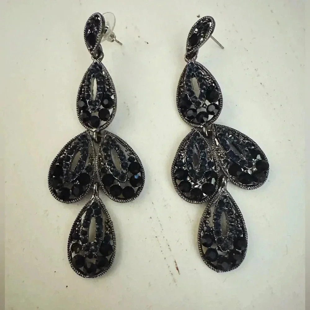 Deep Sapphire Rhinestone Earrings - Picture 3 of 3